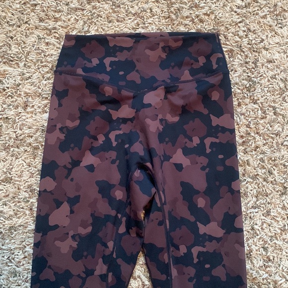 Balance Athletica Ascend Base Camp Camo Leggings - Picture 3 of 7